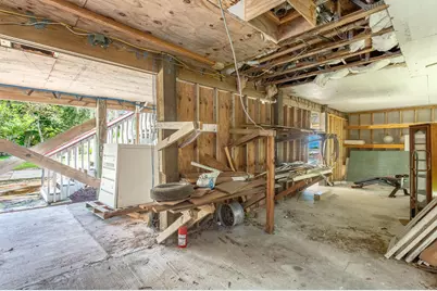 607 Hwy 98, Eastpoint, FL 32328 - Photo 60