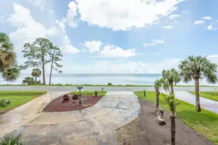 607 Hwy 98, Eastpoint, FL 32328 - Photo 8