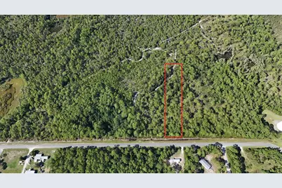 259 Twin Lakes Rd, Eastpoint, FL 32328 - Photo 1