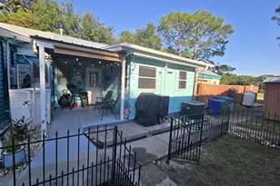 514 E Pine St, Lanark Village, FL 32323 - Photo 46