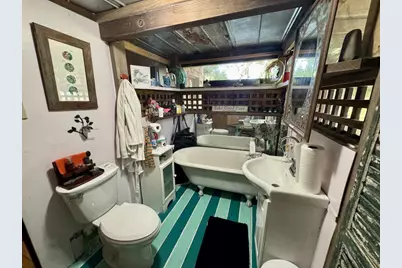 143 4th St, Apalachicola, FL 32320 - Photo 22