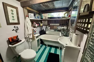143 4th St, Apalachicola, FL 32320 - Photo 22