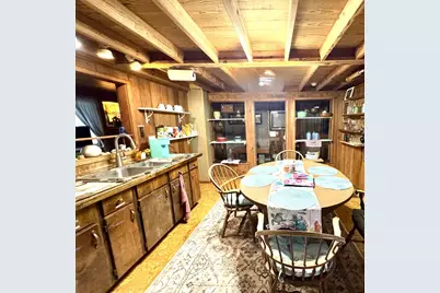 143 4th St, Apalachicola, FL 32320 - Photo 10