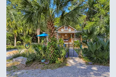 143 4th St, Apalachicola, FL 32320 - Photo 34