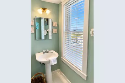 252 E Gorrie Dr, Saint George Island, FL 32328 - Photo 20