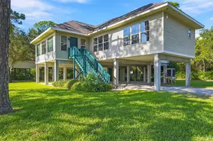 79 S Bay Shore Dr, Eastpoint, FL 32328 - Photo 2