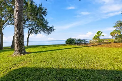 79 S Bay Shore Dr, Eastpoint, FL 32328 - Photo 6