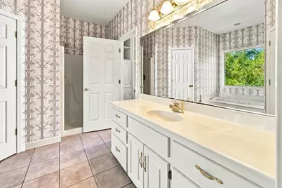 79 S Bay Shore Dr, Eastpoint, FL 32328 - Photo 32