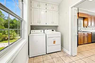 79 S Bay Shore Dr, Eastpoint, FL 32328 - Photo 22