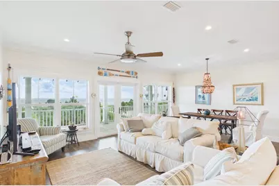 248 Oak St, Port Saint Joe, FL 32456 - Photo 4