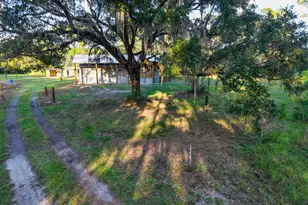 140 Jeffie Tucker Rd, Eastpoint, FL 32328 - Photo 8