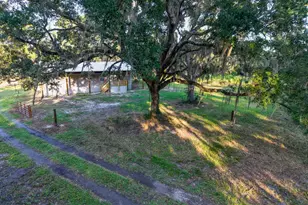 140 Jeffie Tucker Rd, Eastpoint, FL 32328 - Photo 10