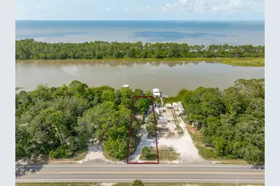 608 Highway 98, Apalachicola, FL 32320 - Photo 4