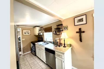 121 Ave D, Apalachicola, FL 32320 - Photo 10
