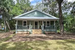 245 7th St, Apalachicola, FL 32320 - Photo 1