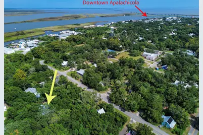 245 7th St, Apalachicola, FL 32320 - Photo 14