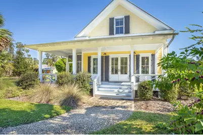 117 8th St, Apalachicola, FL 32320 - Photo 2