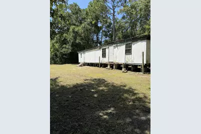 110 25th Ave, Apalachicola, FL 32320 - Photo 2
