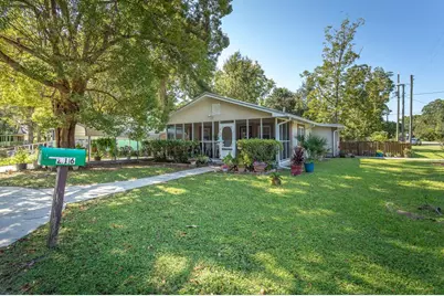 216 11th St, Apalachicola, FL 32320 - Photo 24