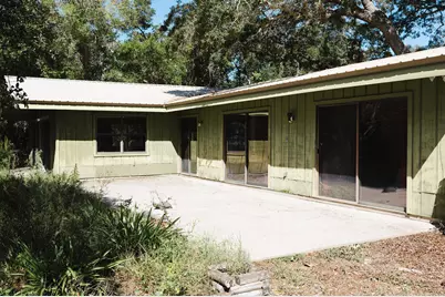 17 S Bay Shore Dr, Eastpoint, FL 32328 - Photo 4