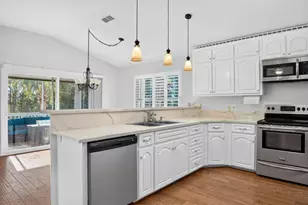 323 Bradford St, Saint George Island, FL 32328 - Photo 8