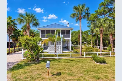 323 Bradford St, Saint George Island, FL 32328 - Photo 2