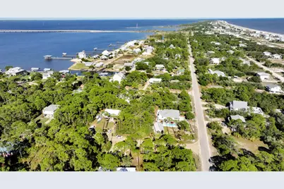 308 Howell St, Saint George Island, FL 32328 - Photo 4