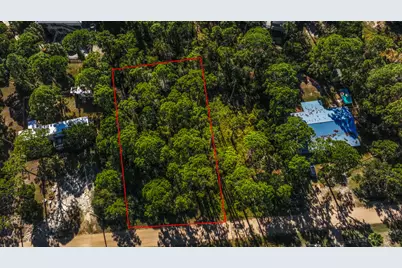 308 Howell St, Saint George Island, FL 32328 - Photo 2