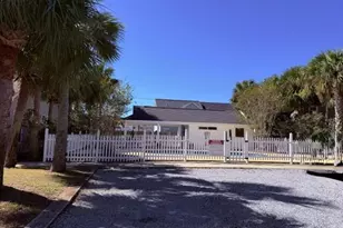 1004 15th St, Mexico Beach, FL 32456 - Photo 16