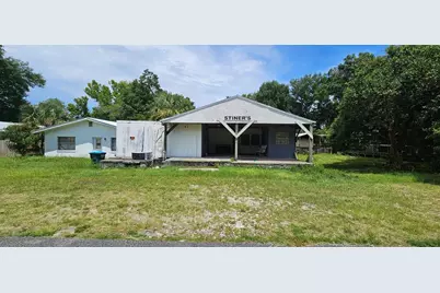 306 NW 9th St, Carrabelle, FL 32322 - Photo 1