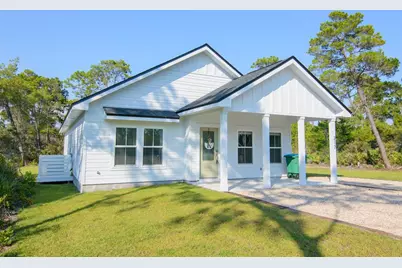 217 Ridgecrest Pkwy, Eastpoint, FL 32328 - Photo 1