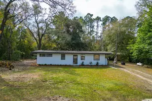 214 Charles Ave, Wewahitchka, FL 32465 - Photo 1
