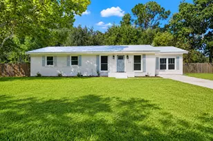 53 Bay Shore Dr, Apalachicola, FL 32320 - Photo 1