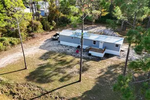 276 Twin Lakes Rd, Eastpoint, FL 32328 - Photo 1