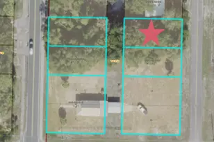 907 NE 1st St, Carrabelle, FL 32322 - Photo 1