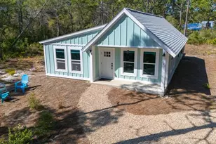 121 Cedar St, Eastpoint, FL 32328 - Photo 1