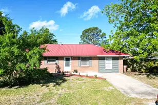 2102 Cypress Ave, Port Saint Joe, FL 32456 - Photo 1