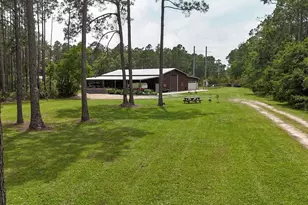 400 Kevin Rd, Apalachicola, FL 32320 - Photo 1
