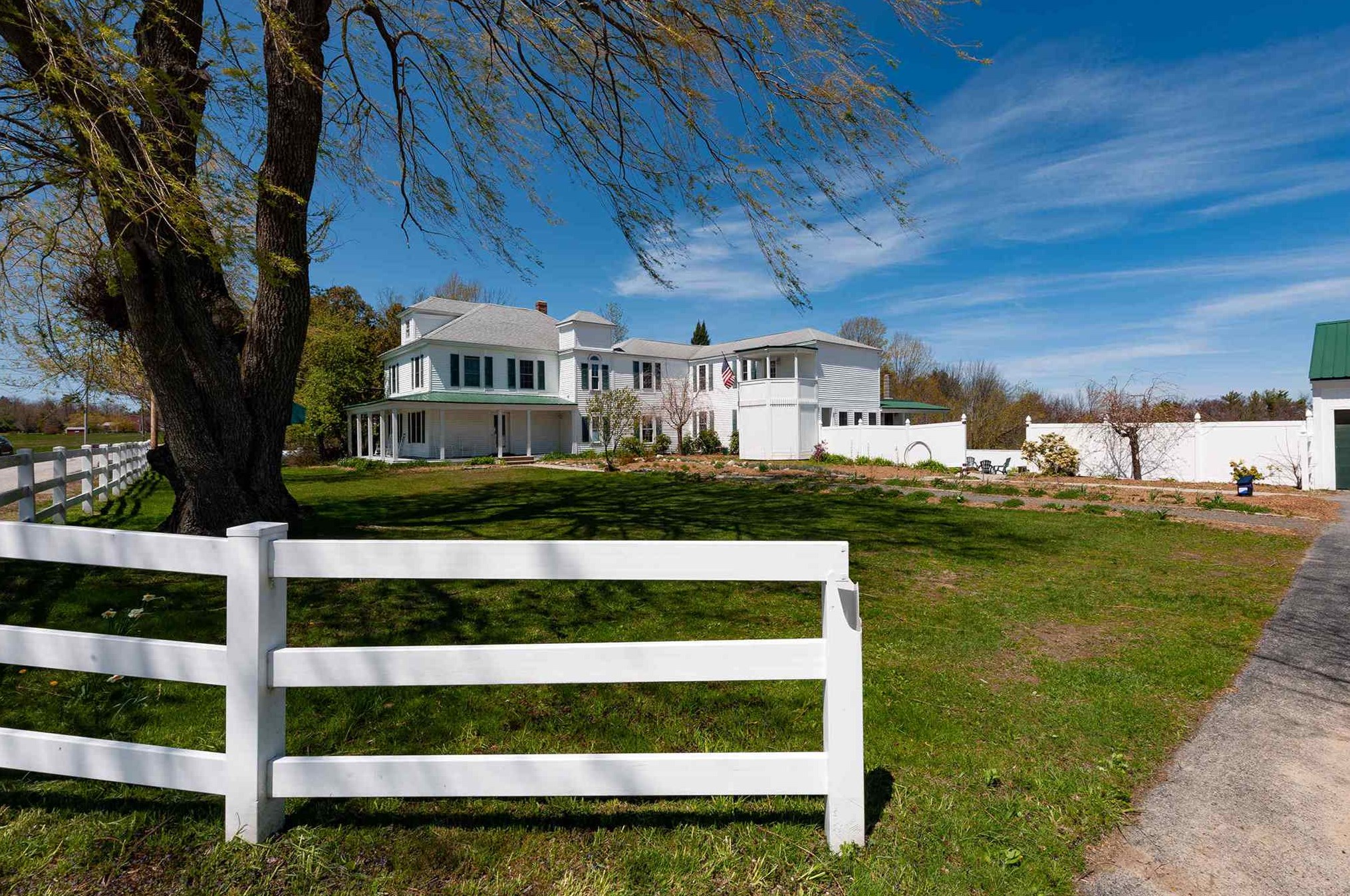 273 Hanson Apos S Ridge Rd Sanford Me 04083 Mls 4805429 Coldwell Banker