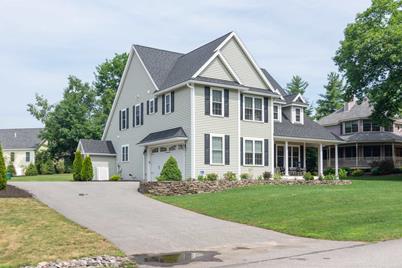 10 Long Bay Dr Laconia Nh 03246 Mls 4816296 Coldwell Banker