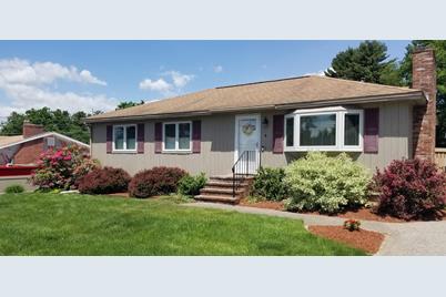 4 Stanley Lane, Nashua, NH 03062 - Photo 1