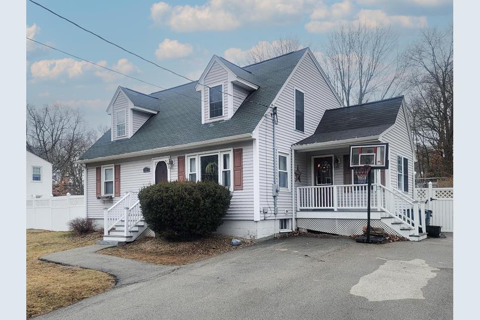 14 Linwood Ave, Salem, NH 03079 MLS 4987246 Coldwell Banker