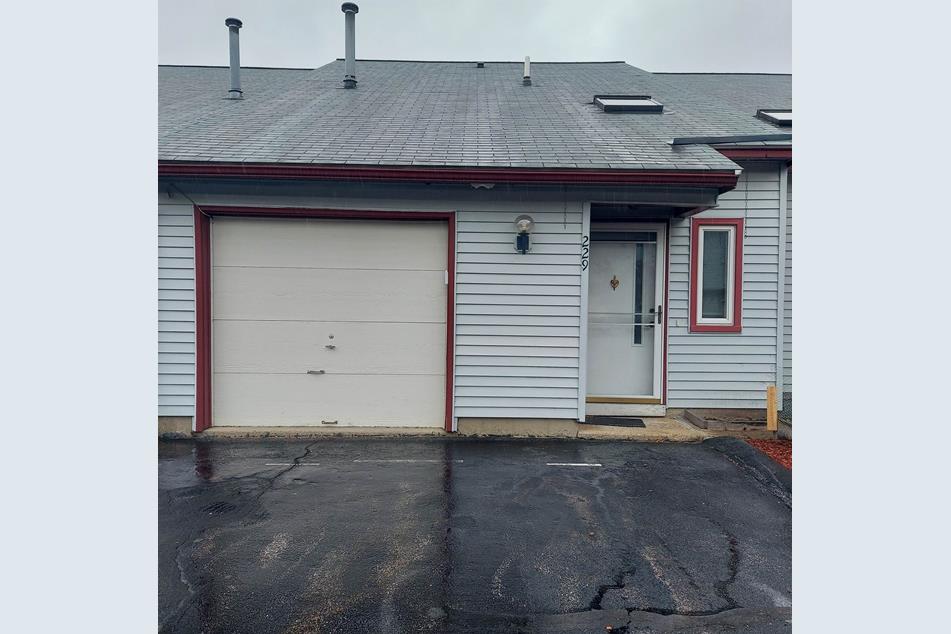 229 Stonebridge Dr, Nashua, NH 03063 MLS 4994157 Coldwell Banker