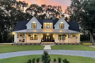 382 E Dunbarton Rd, Goffstown, NH 03045 - Photo 1