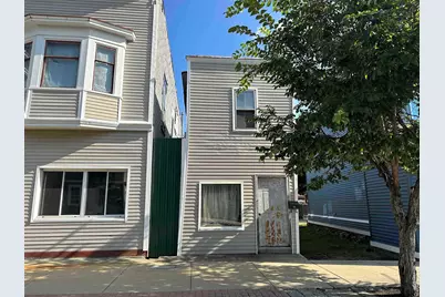 47 Hanson Street, Rochester, NH 03867 - Photo 1