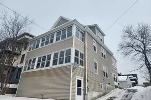 628 Hillsboro St, Berlin, NH 03570 - Photo 1