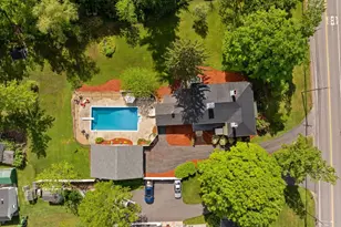 51 E Derry Rd, Derry, NH 03038 - Photo 1