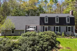 10 Greenbriar Ln, Amherst, NH 03031 - Photo 1