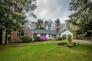 396 Woodside Ln, Wakefield, NH 03872 - Photo 1