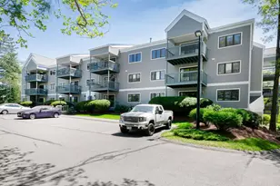 12 Ledgewood Hills Dr, Nashua, NH 03062 - Photo 1